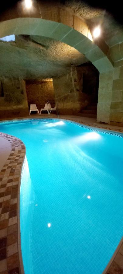 Ta Majsi Farmhouse With Indoor Heated Pool San Lawrenz Extérieur photo