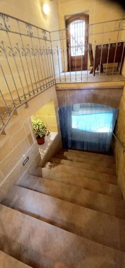 Ta Majsi Farmhouse With Indoor Heated Pool San Lawrenz Extérieur photo